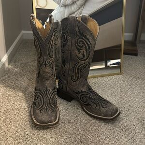 Shyanne Boots Woman’s 8.5